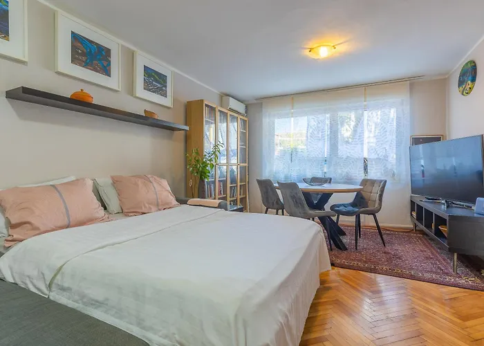 Manu Apartment